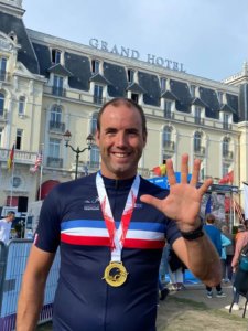 🏆 5ème Titre de Champion de France de Para triathlon pour Cédric DENUZIERE à Cabourg ! 🇫🇷🥇